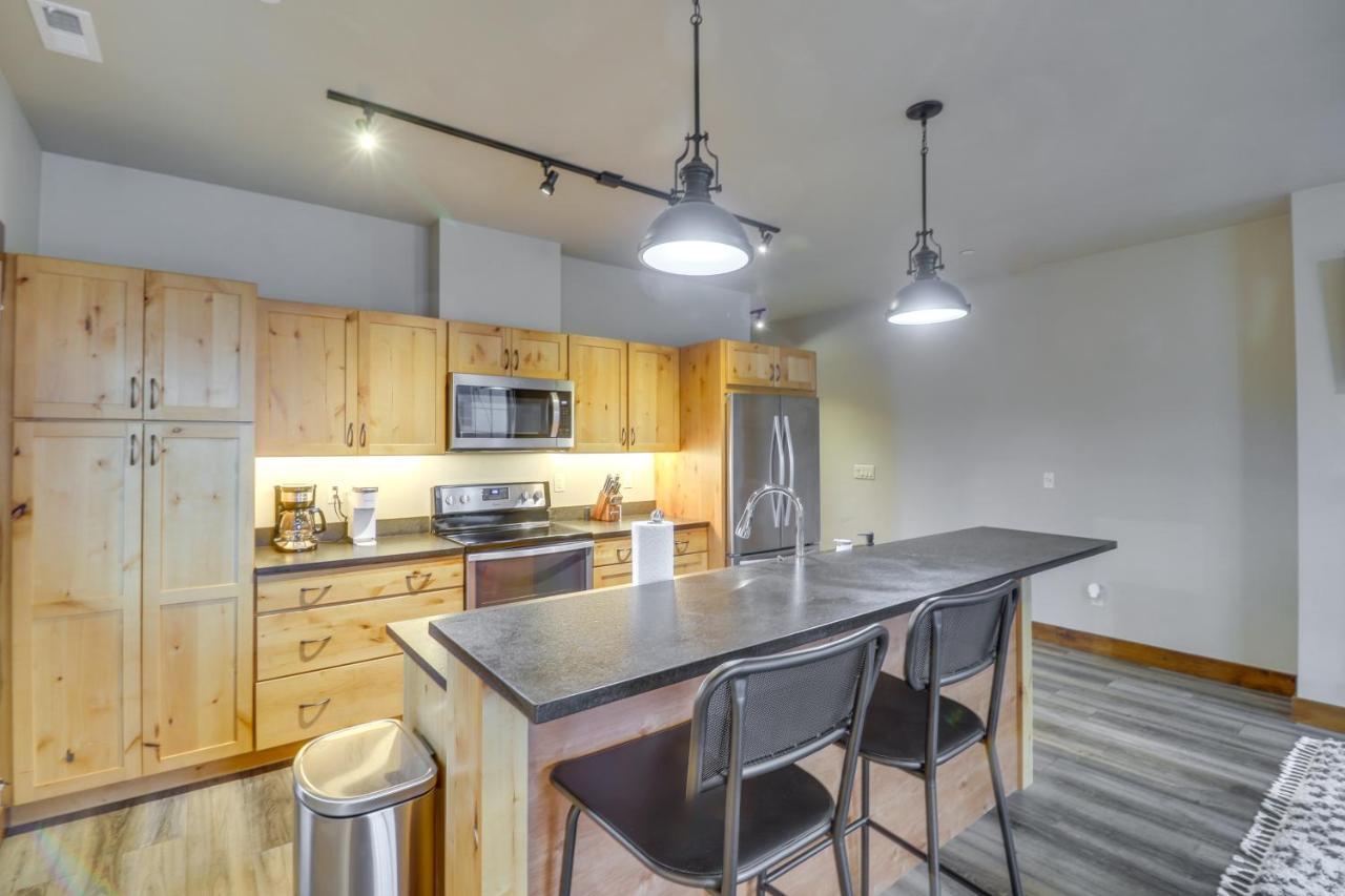 Downtown Columbia Falls Condo 16 Mi To Ski Resort Exterior photo